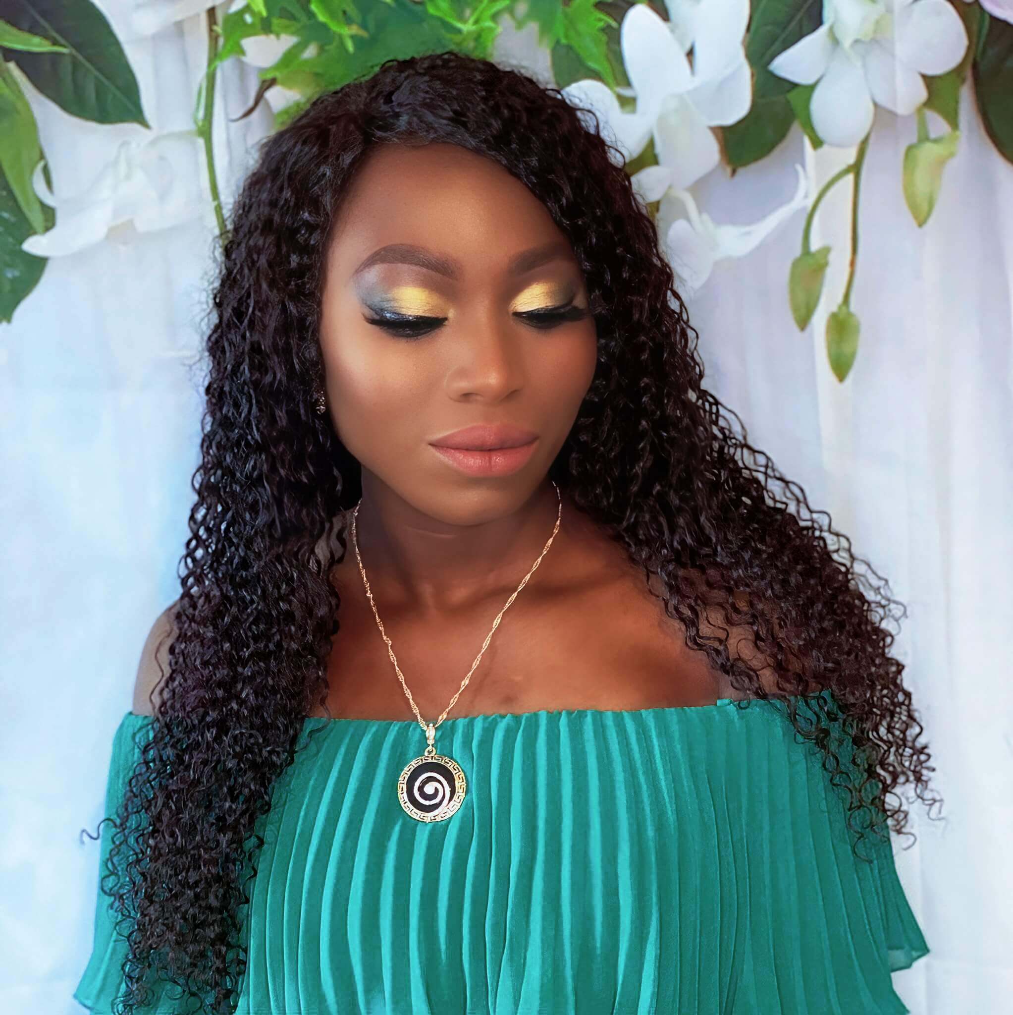 30-Shade Eyeshadow Palette – Unleash Your Creativity