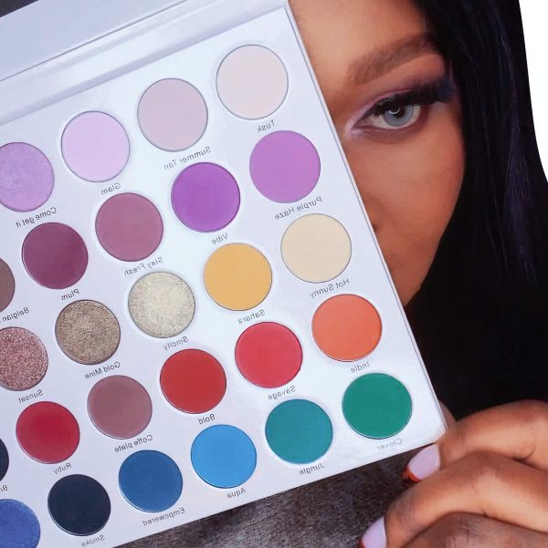 30-Shade Eyeshadow Palette – Unleash Your Creativity - Image 2