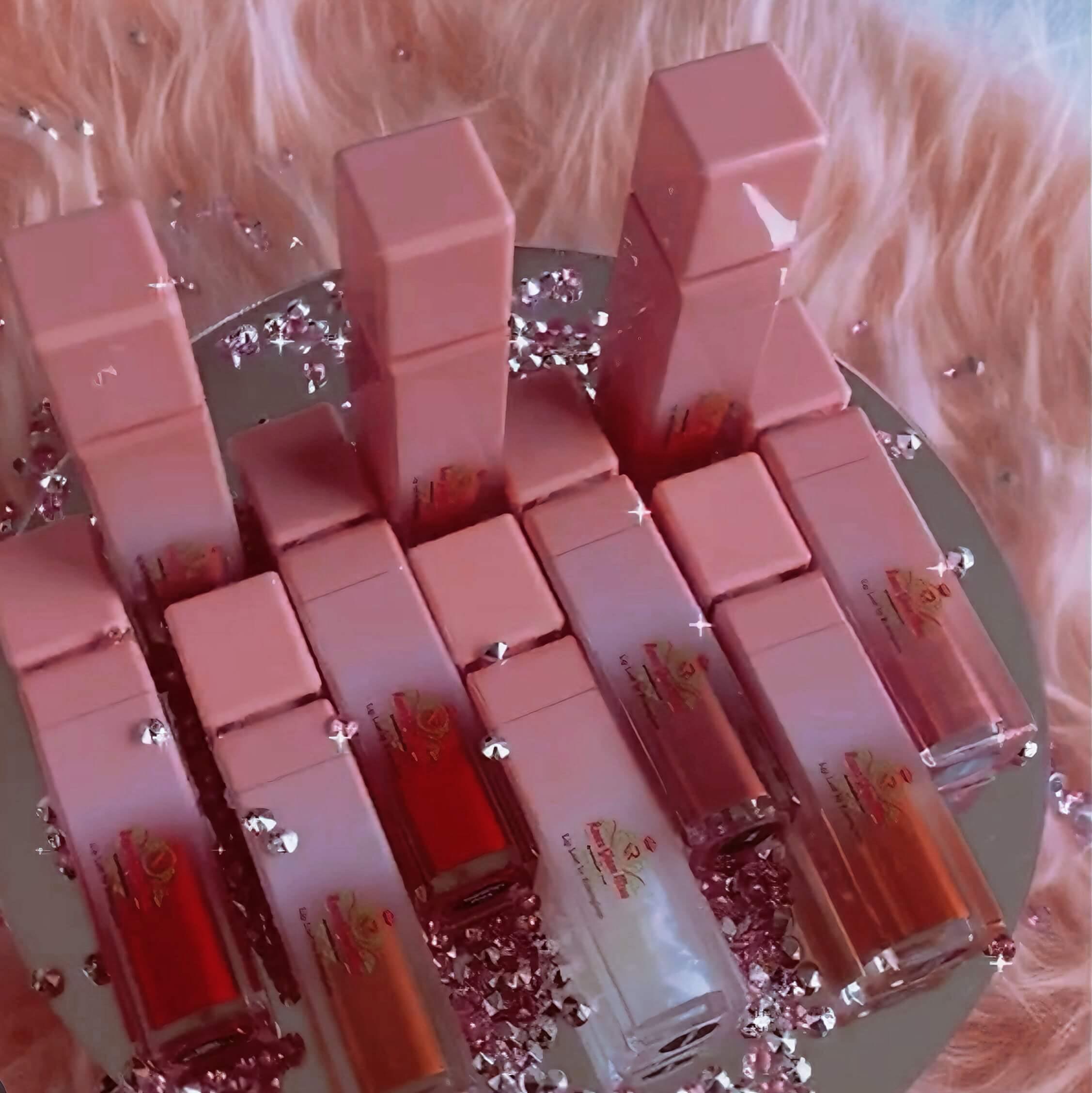 Roses Glam Lip Lust Lipgloss – Get Lippie, Stay Glossy - Image 5